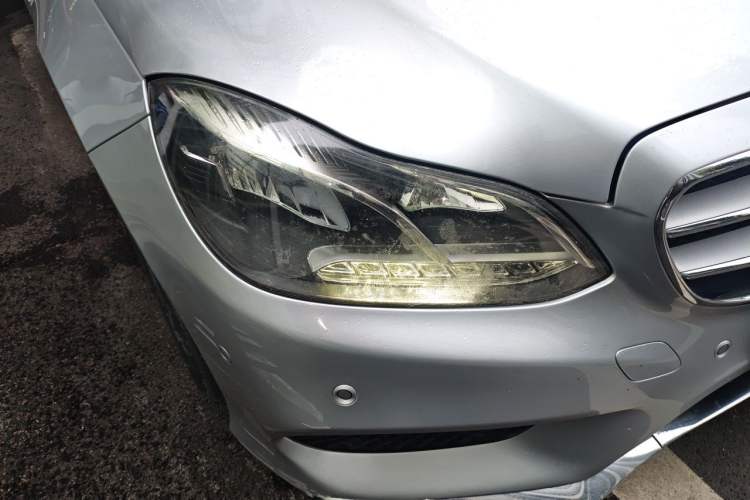 Used Mercedes-Benz E-Class 2015 Restyled E 260 L Sport Edition Right Front Headlight