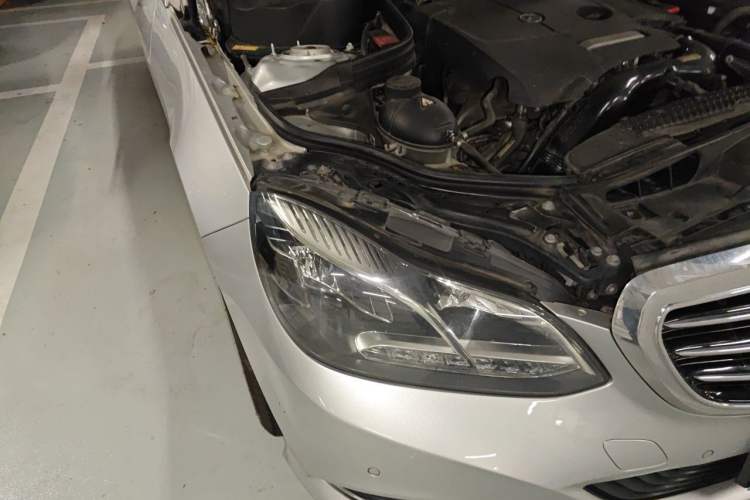 Used Mercedes-Benz E-Class 2015 E 200 L Right Front Headlight