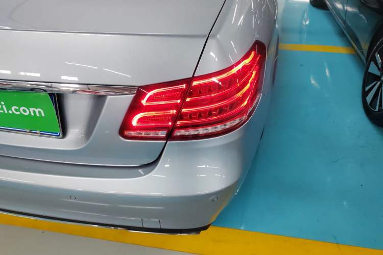 Used Mercedes-Benz E-Class 2015 Facelift E 200 L Right Rear Taillight