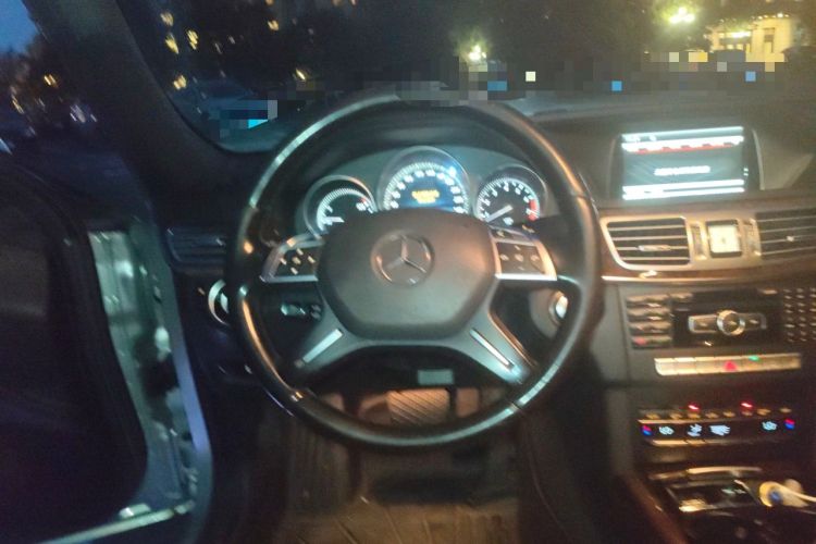 Used Mercedes-Benz E-Class 2015 E 320 L Steering Wheel