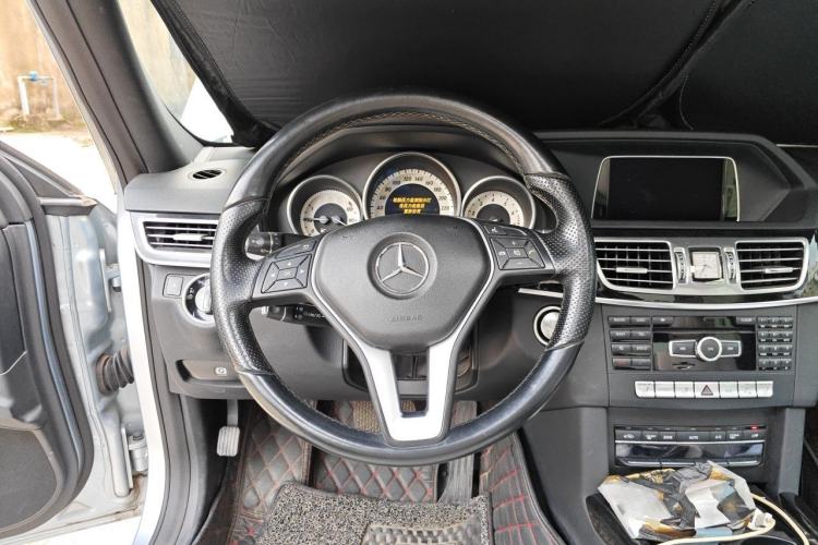 Used Mercedes-Benz E-Class 2015 E 260 L Sport & Fashion Model Steering Wheel
