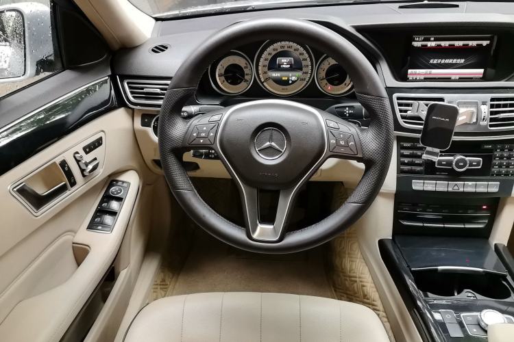 Used Mercedes-Benz E-Class 2015 E 260 L Sport Edition Steering Wheel