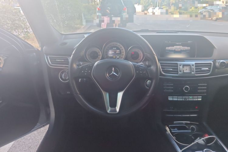 Used Mercedes-Benz E-Class 2015 Restyled E 260 L Sport Edition Steering Wheel