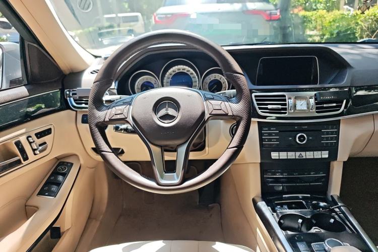 Used Mercedes-Benz E-Class 2015 E 260 L Sport Edition Steering Wheel