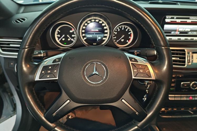 Used Mercedes-Benz E-Class 2015 E 200 L Steering Wheel