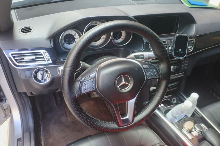 Used Mercedes-Benz E-Class 2015 E 200 L Sport Edition Steering Wheel