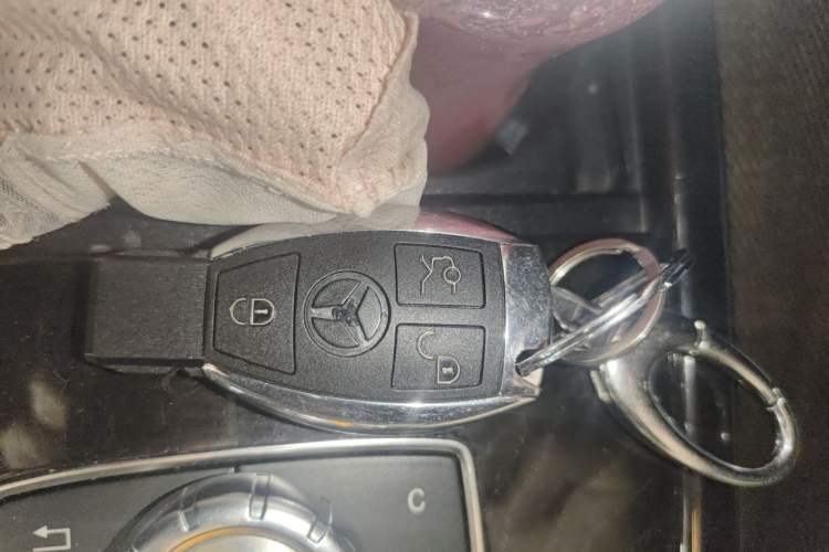 Used Mercedes-Benz E-Class 2015 E 260 L Sport Edition Vehicle Key