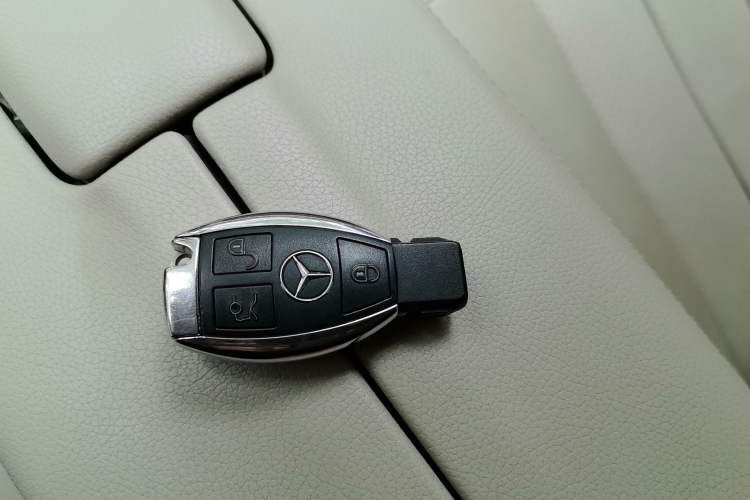 Used Mercedes-Benz E-Class 2015 E 260 L Sport Edition Vehicle Key