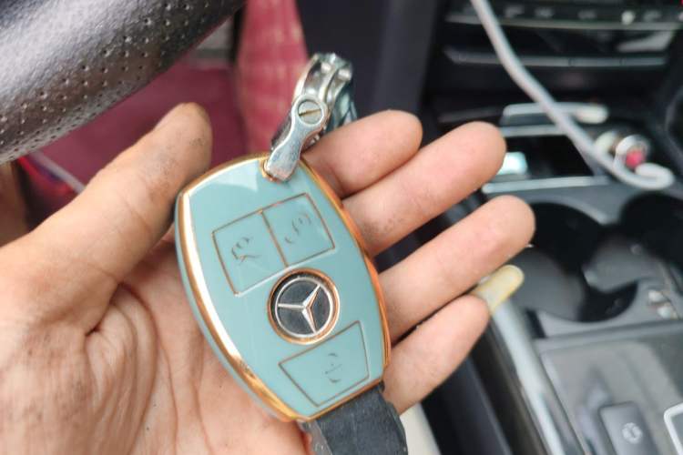Used Mercedes-Benz E-Class 2015 E 260 L Sport & Fashion Model Vehicle Key