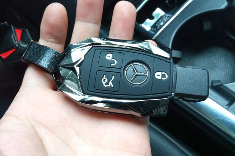 Used Mercedes-Benz E-Class 2015 Facelift E 200 L Sport Edition Vehicle Key