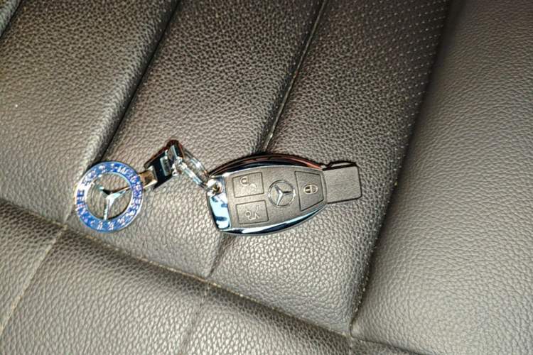 Used Mercedes-Benz E-Class 2015 E 200 L Vehicle Key