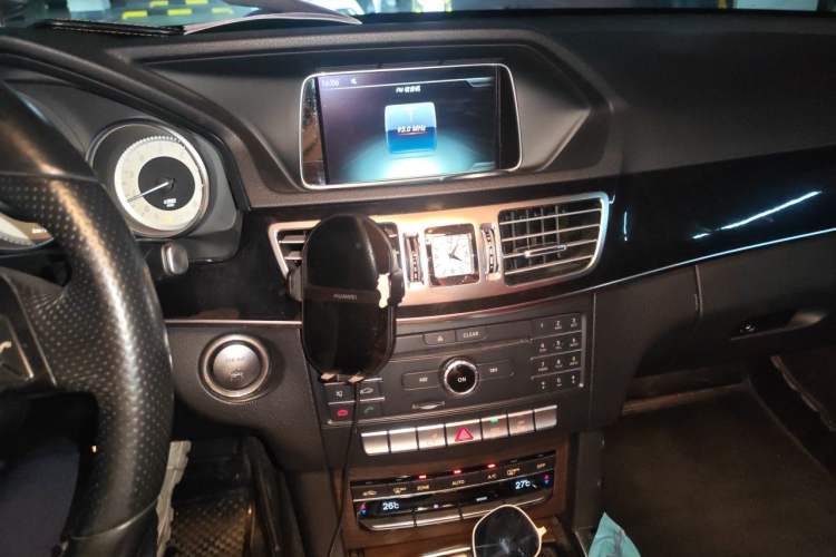 Used Mercedes-Benz E-Class 2015 Restyled E 260 L Sport Edition Audio And AC Panel