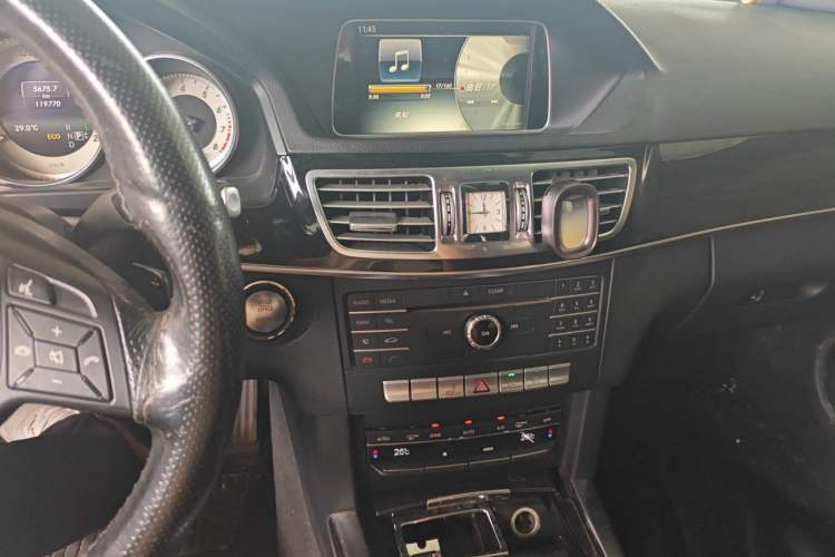 Used Mercedes-Benz E-Class 2015 Facelift E 200 L Sport Edition Audio And AC Panel