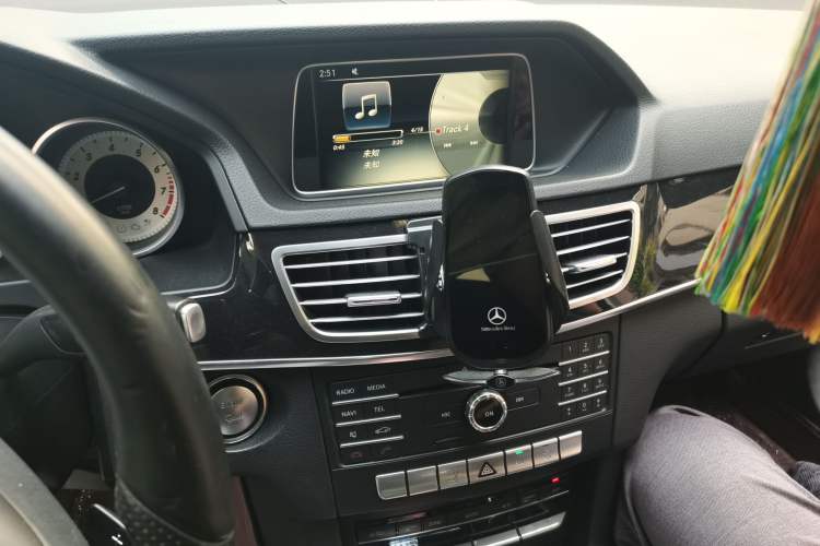 Used Mercedes-Benz E-Class 2015 Restyled E 260 L Sport Edition Audio And AC Panel