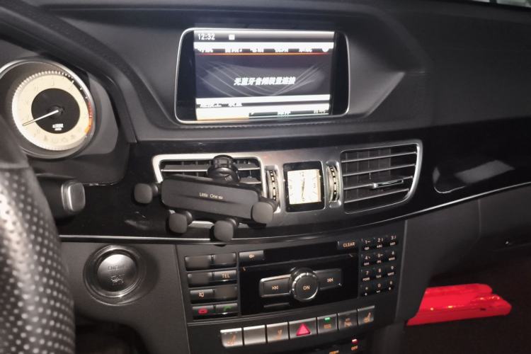Used Mercedes-Benz E-Class 2015 E 320 L 4MATIC Audio And AC Panel
