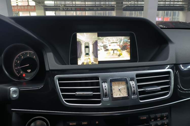 Used Mercedes-Benz E-Class 2015 E 260 L Sport Edition Audio And AC Panel