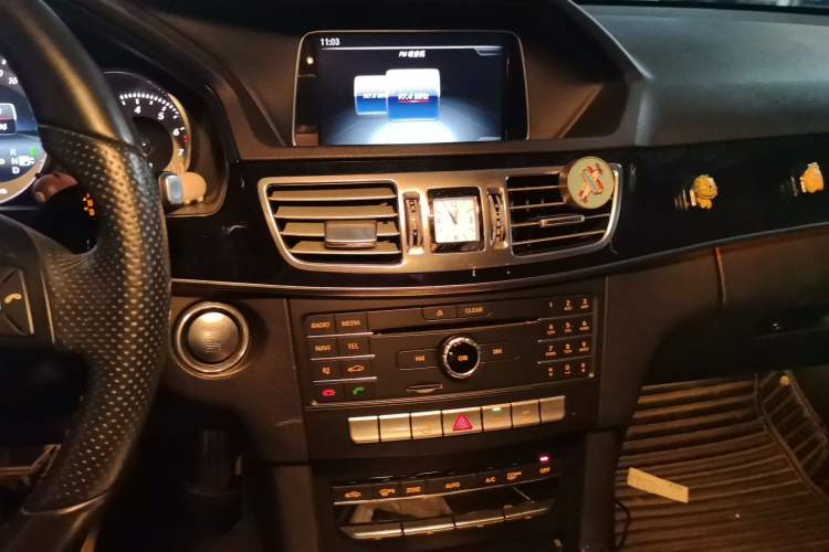 Used Mercedes-Benz E-Class 2015 Restyled E 260 L Sport Edition Audio And AC Panel