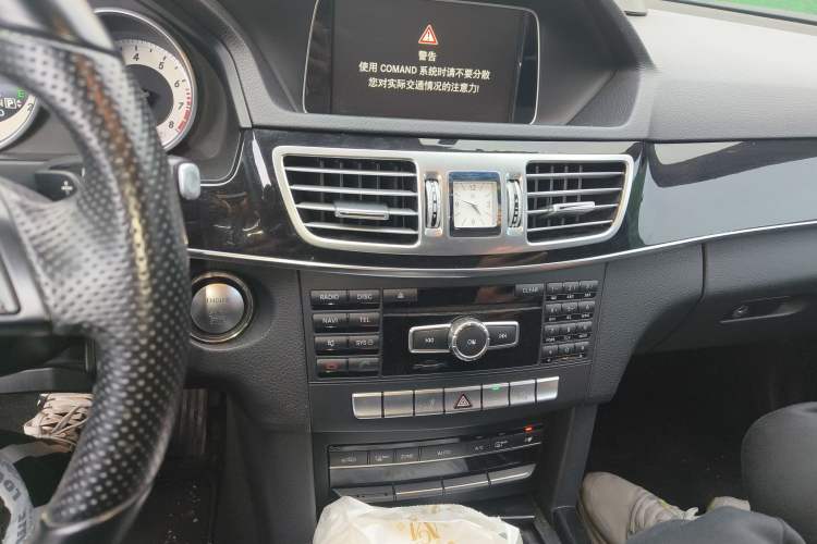 Used Mercedes-Benz E-Class 2015 E 260 L Sport Edition Audio And AC Panel