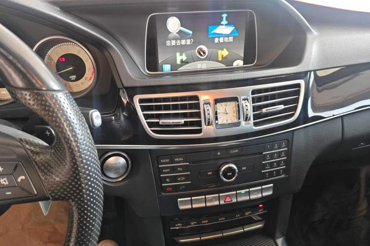 Used Mercedes-Benz E-Class 2015 Facelift E 200 L Sport Edition Audio And AC Panel