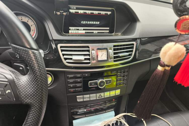 Used Mercedes-Benz E-Class 2015 E 260 L Sport Luxury Model Audio And AC Panel