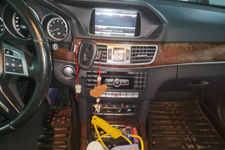 Used Mercedes-Benz E-Class 2015 E 200 L Audio And AC Panel