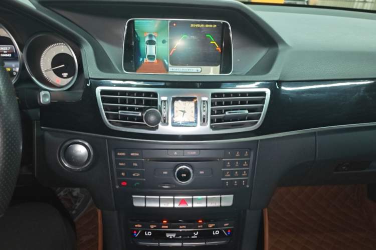 Used Mercedes-Benz E-Class 2015 Revised E 180 L Sport Edition Audio And AC Panel