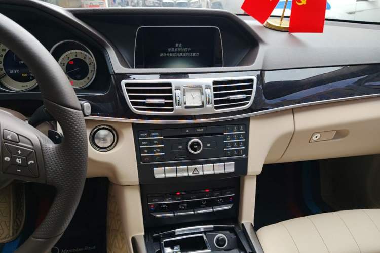 Used Mercedes-Benz E-Class 2015 Restyled E 260 L Sport Edition Audio And AC Panel