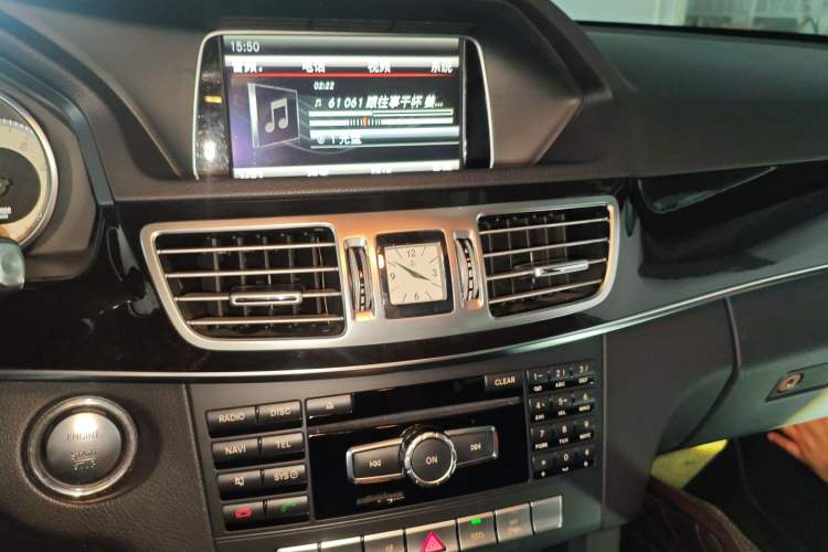 Used Mercedes-Benz E-Class 2015 E 260 L Sport Edition Audio And AC Panel