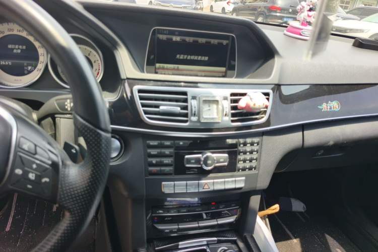 Used Mercedes-Benz E-Class 2015 Revised E 260 L Sporty and Stylish Edition Audio And AC Panel