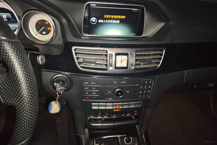 Used Mercedes-Benz E-Class 2015 Restyled E 260 L Sport Edition Audio And AC Panel