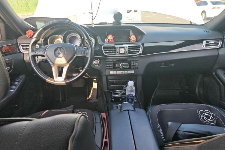 Used Mercedes-Benz E-Class 2015 E 260 L Sport Edition Center Console