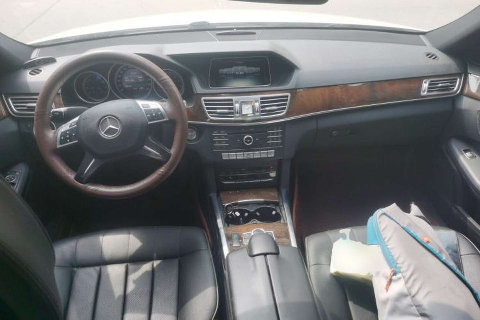 Used Mercedes-Benz E-Class 2015 Facelift E 200 L Center Console