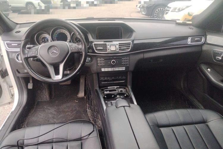 Used Mercedes-Benz E-Class 2015 Restyled E 260 L Sport Edition Center Console