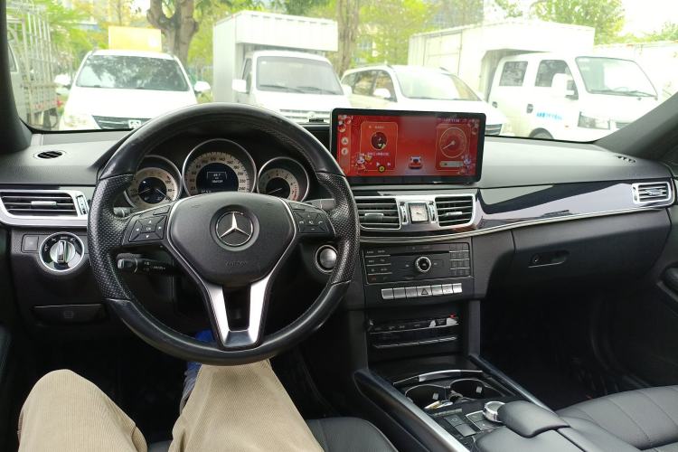 Used Mercedes-Benz E-Class 2015 Revised E 180 L Sport Edition Center Console