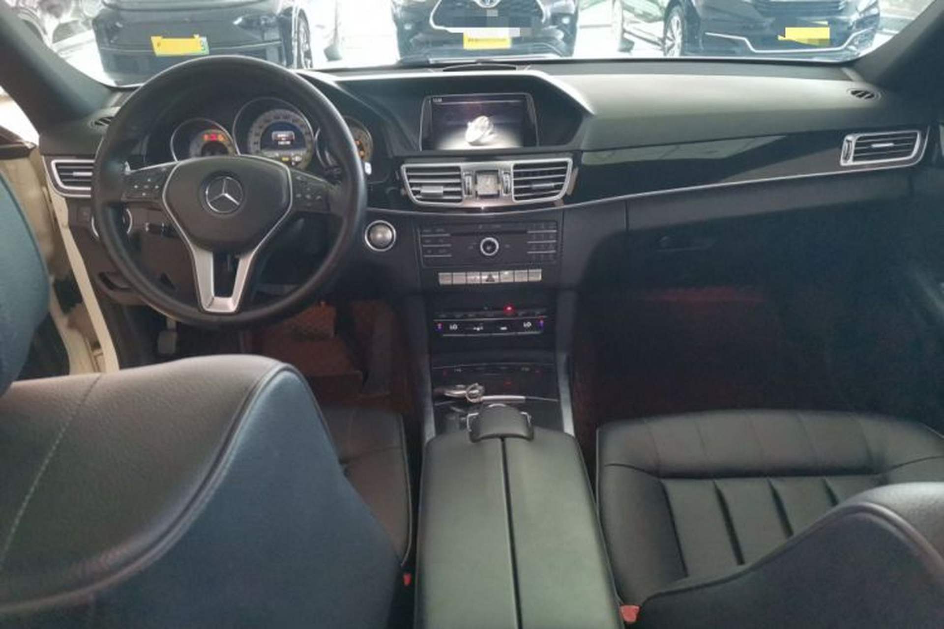Used Mercedes-Benz E-Class 2015 Revised E 180 L Sport Edition Center Console