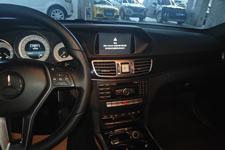 Used Mercedes-Benz E-Class 2015 E 260 L Sport Edition Center Console