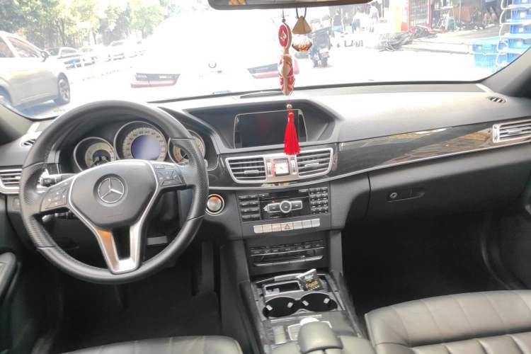 Used Mercedes-Benz E-Class 2015 E 260 L Sport Luxury Model Center Console