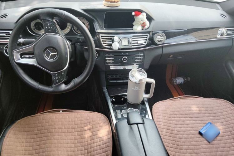 Used Mercedes-Benz E-Class 2015 E 260 L Sport Edition Center Console