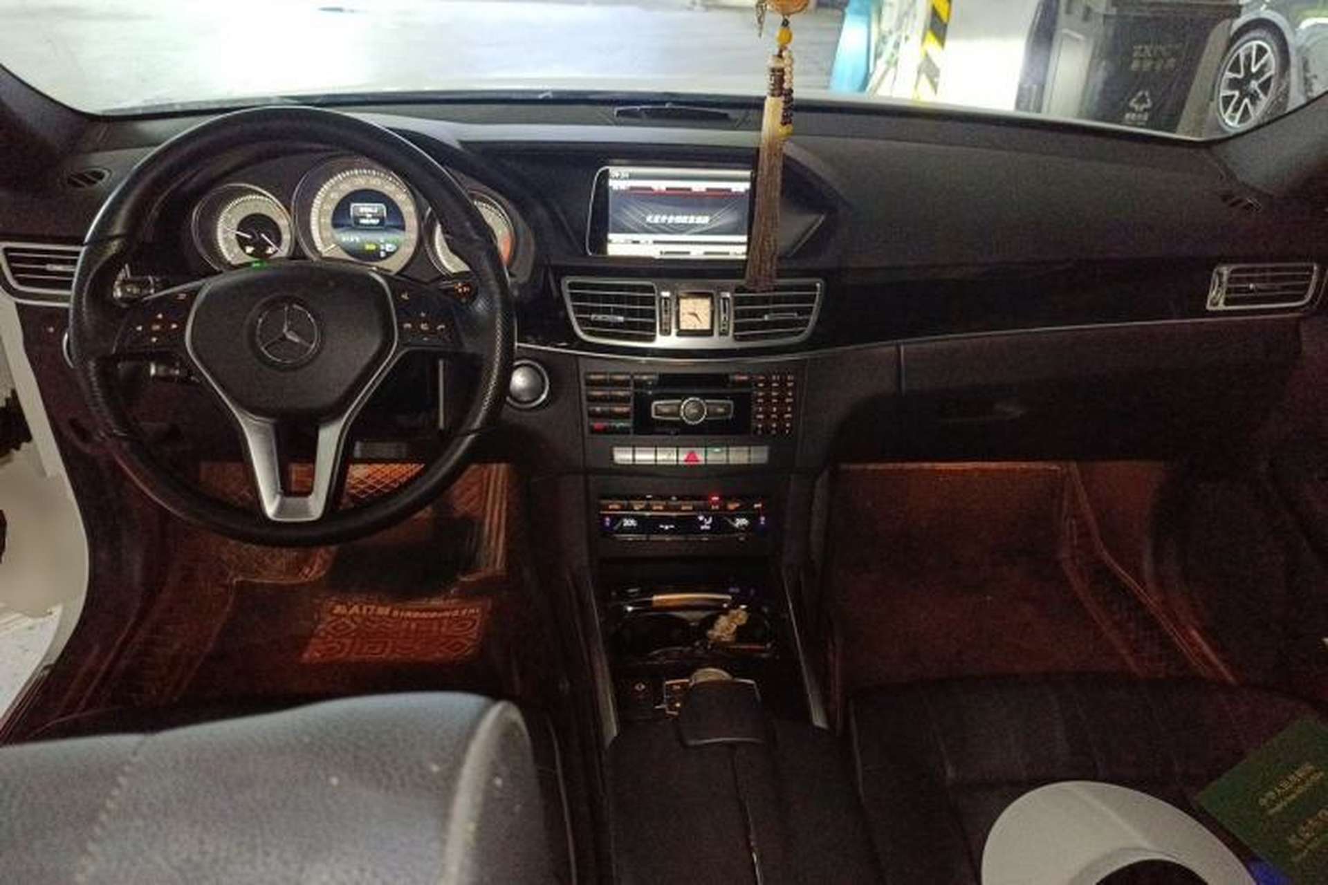 Used Mercedes-Benz E-Class 2015 E 260 L Sport Edition Center Console