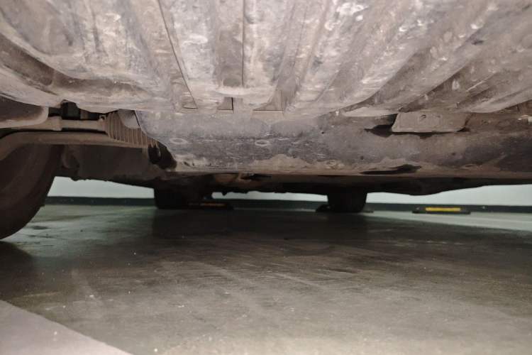 Used Mercedes-Benz E-Class 2015 E 260 L Sport Luxury Model Chassis Front