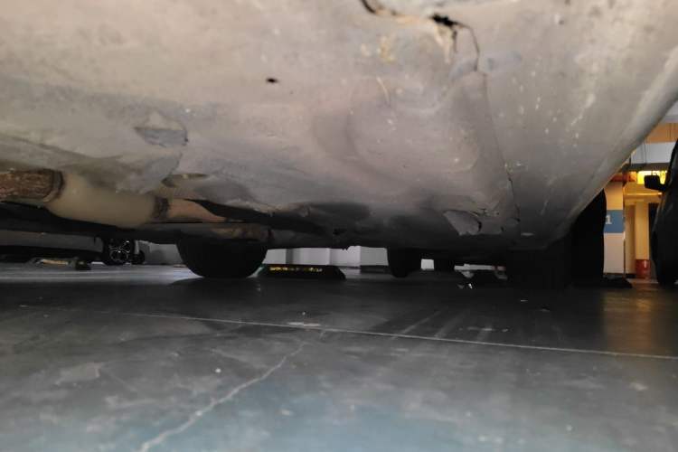 Used Mercedes-Benz E-Class 2015 Restyled E 260 L Sport Edition Chassis Front Left