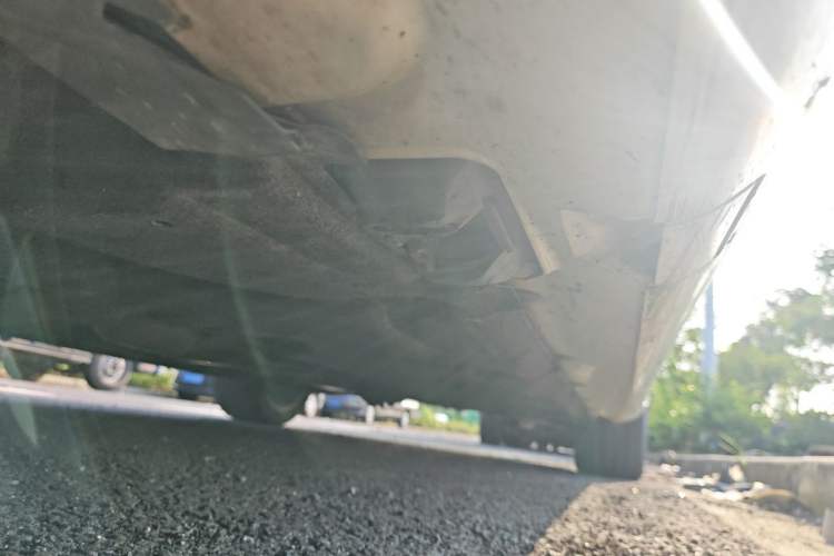 Used Mercedes-Benz E-Class 2015 E 260 L Sport Edition Chassis Front Left