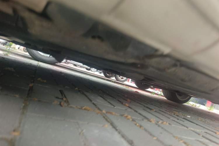 Used Mercedes-Benz E-Class 2015 E 260 L Sport & Fashion Model Chassis Front Left