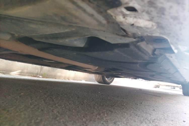 Used Mercedes-Benz E-Class 2015 E 320 L Sport 4MATIC Chassis Front Left