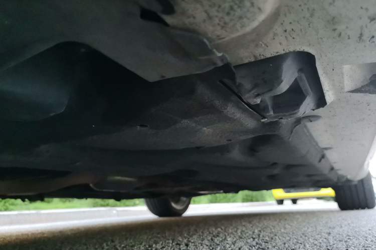 Used Mercedes-Benz E-Class 2015 Restyled E 260 L Sport Edition Chassis Front Left