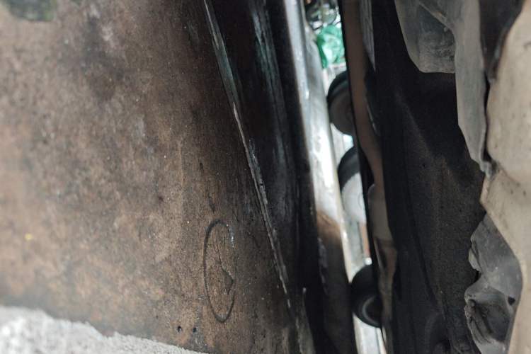 Used Mercedes-Benz E-Class 2015 Facelift E 200 L Sport Edition Chassis Front Left