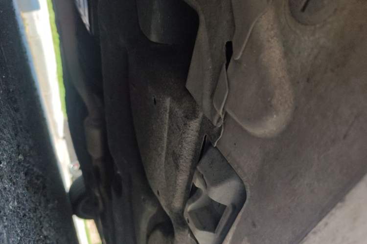 Used Mercedes-Benz E-Class 2015 E 260 L Sport & Fashion Model Chassis Front Left