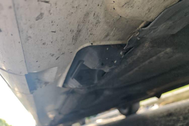Used Mercedes-Benz E-Class 2015 E 260 L Sport Edition Chassis Front Right