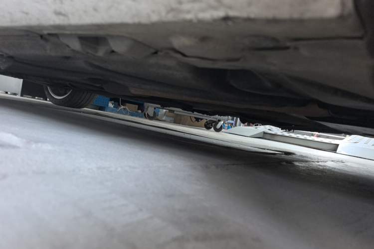 Used Mercedes-Benz E-Class 2015 Facelift E 200 L Chassis Front Right