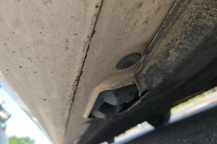 Used Mercedes-Benz E-Class 2015 E 260 L Sport Edition Chassis Rear Left